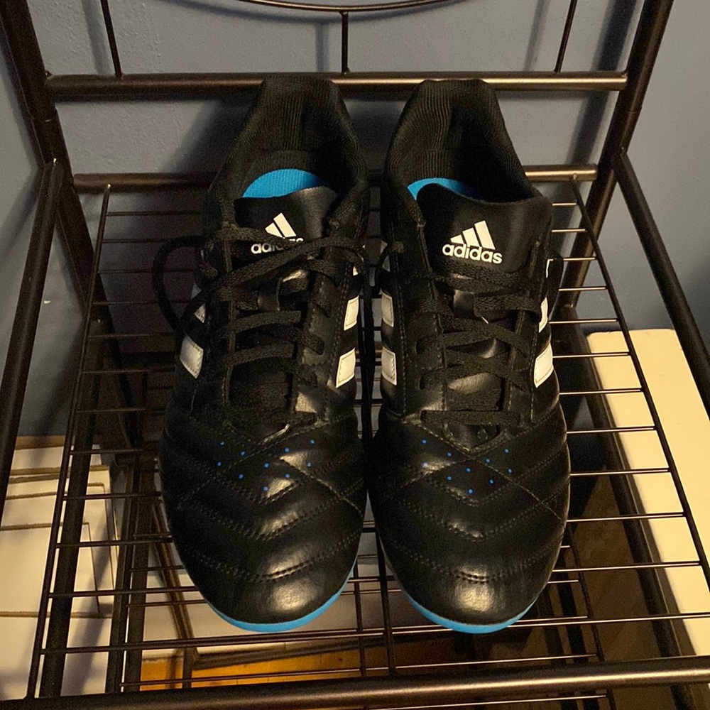 Men’s cleats